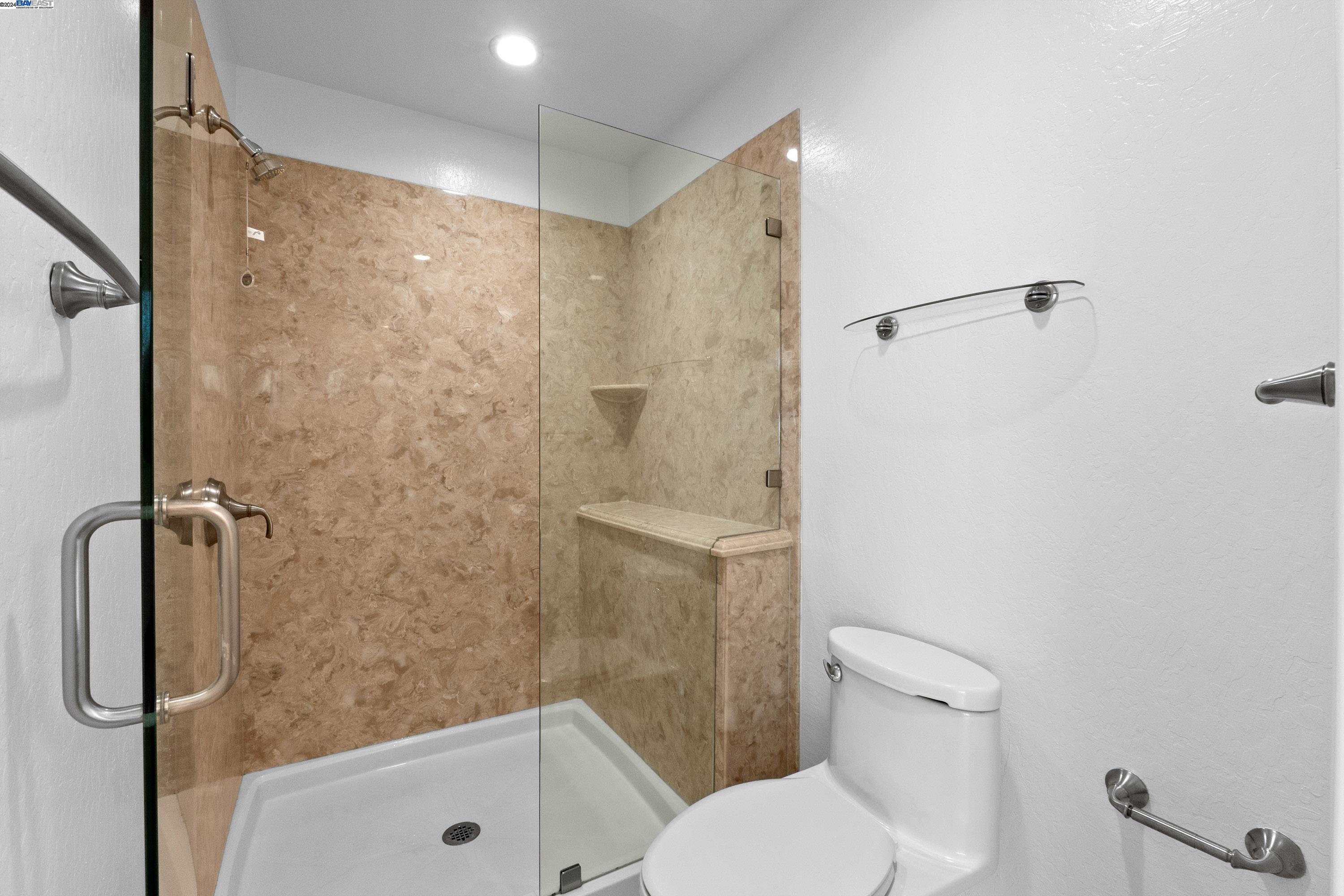 5238 Brophy Dr