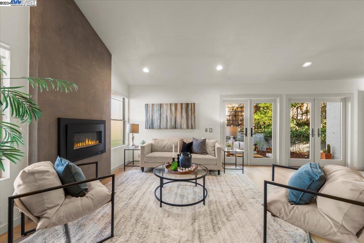 504 Weybridge Dr