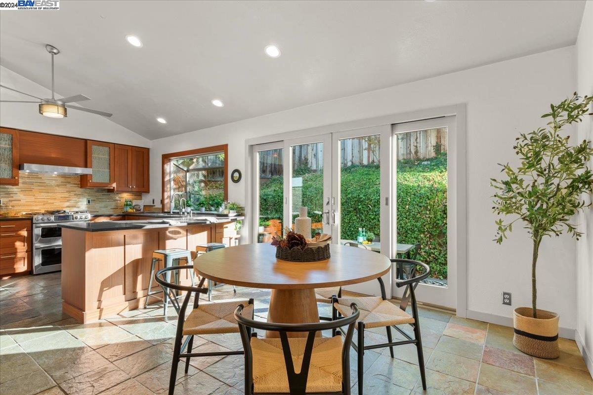 504 Weybridge Dr