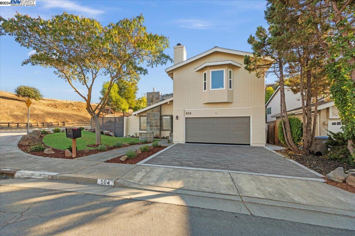 504 Weybridge Dr