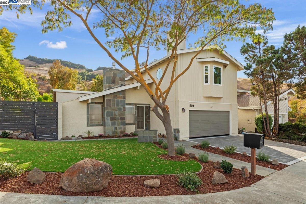 504 Weybridge Dr