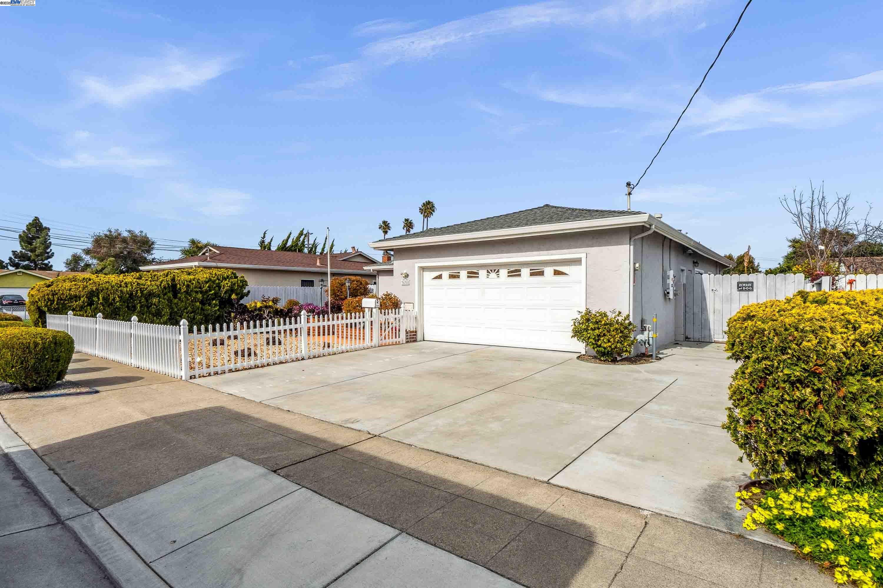36310 Colbert Pl