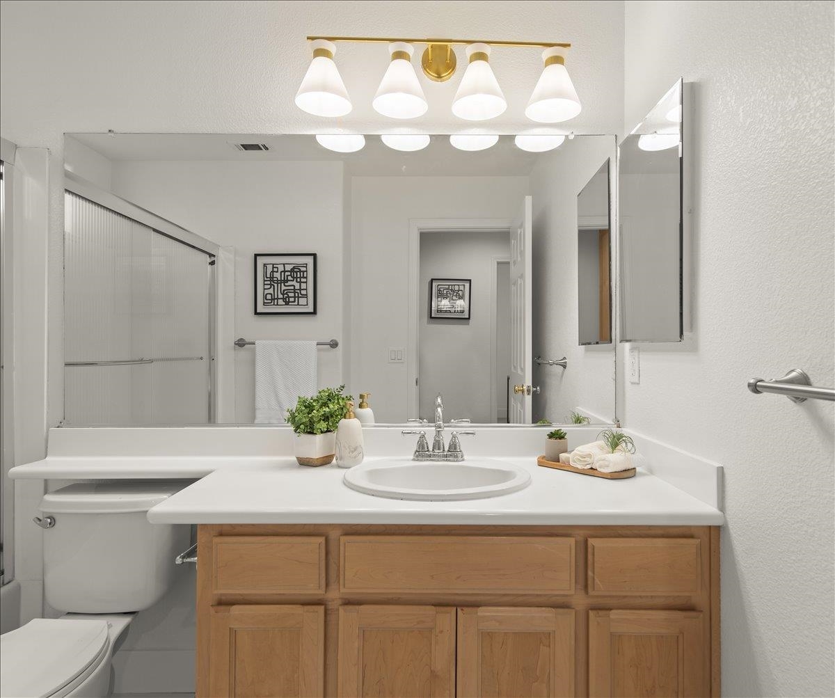 36063 Crystal Springs Dr