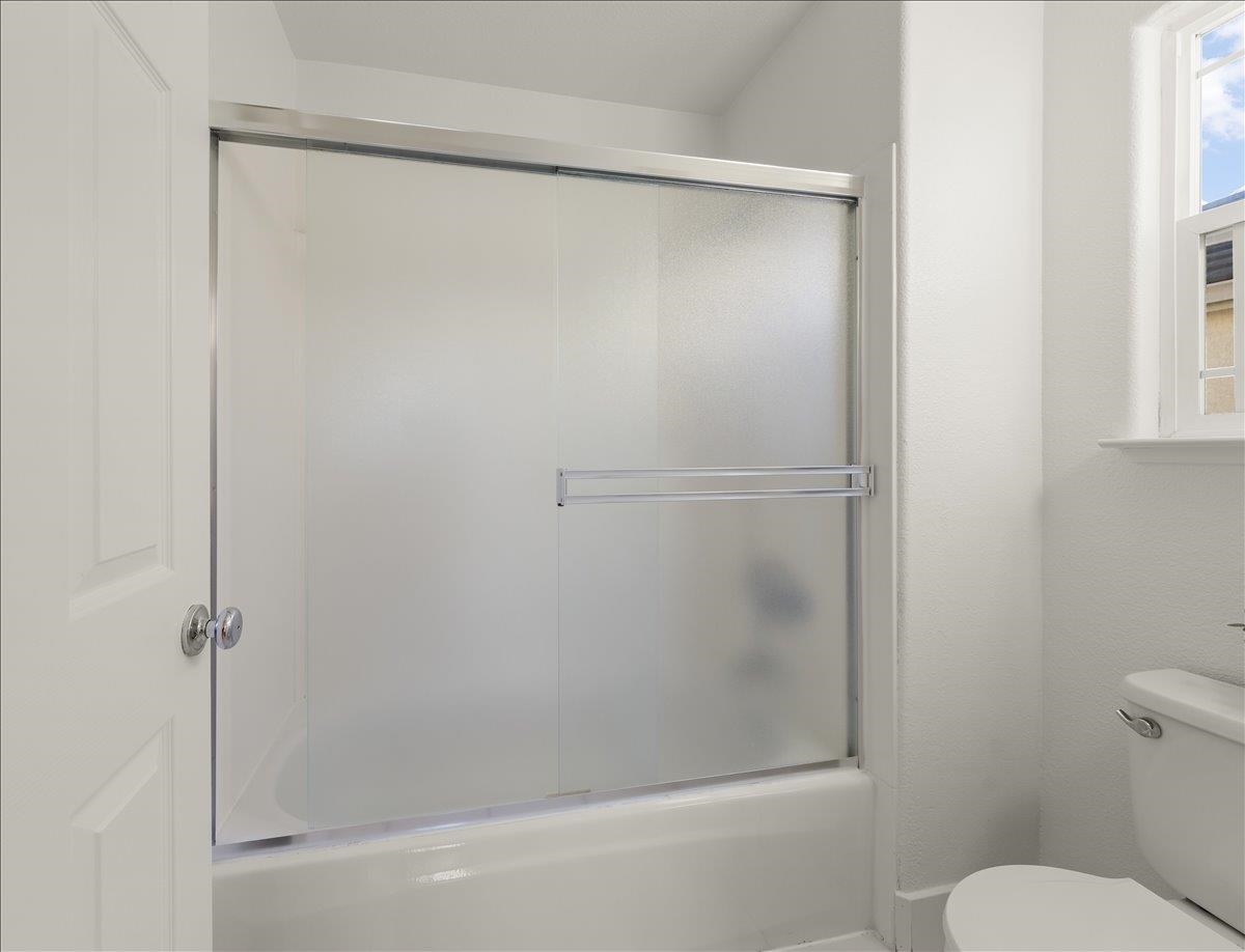 36063 Crystal Springs Dr