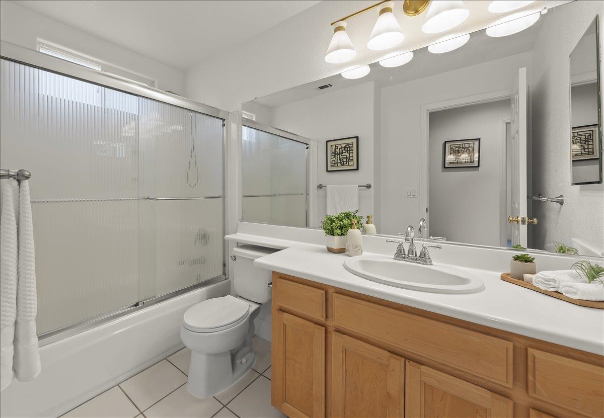 36063 Crystal Springs Dr