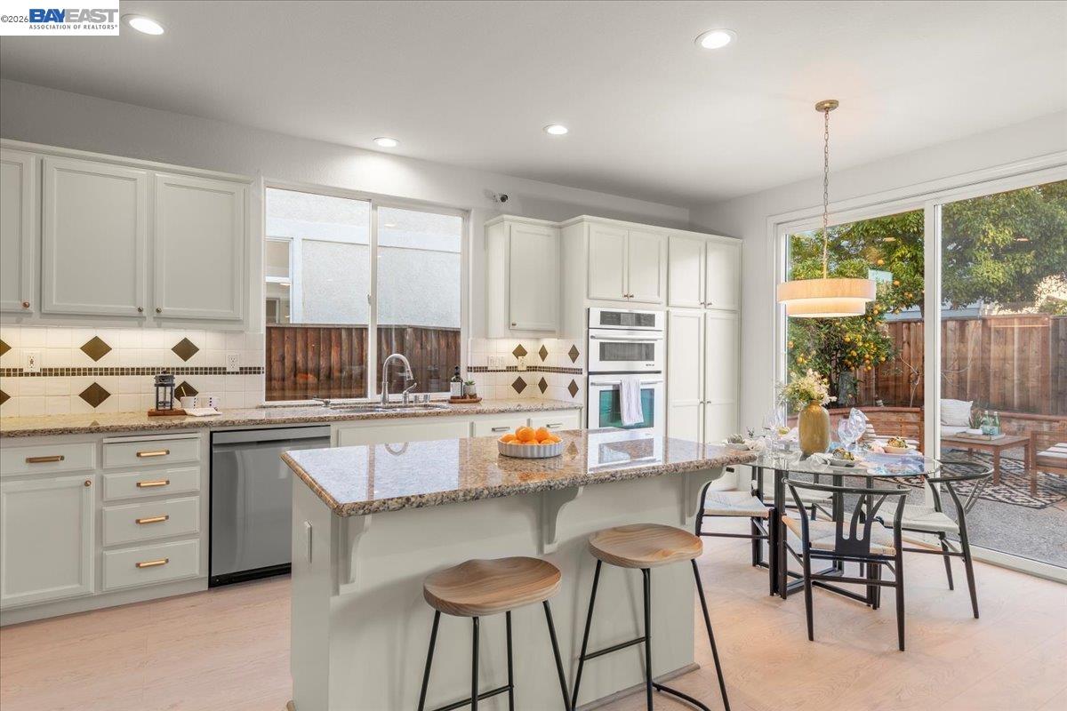 36063 Crystal Springs Dr