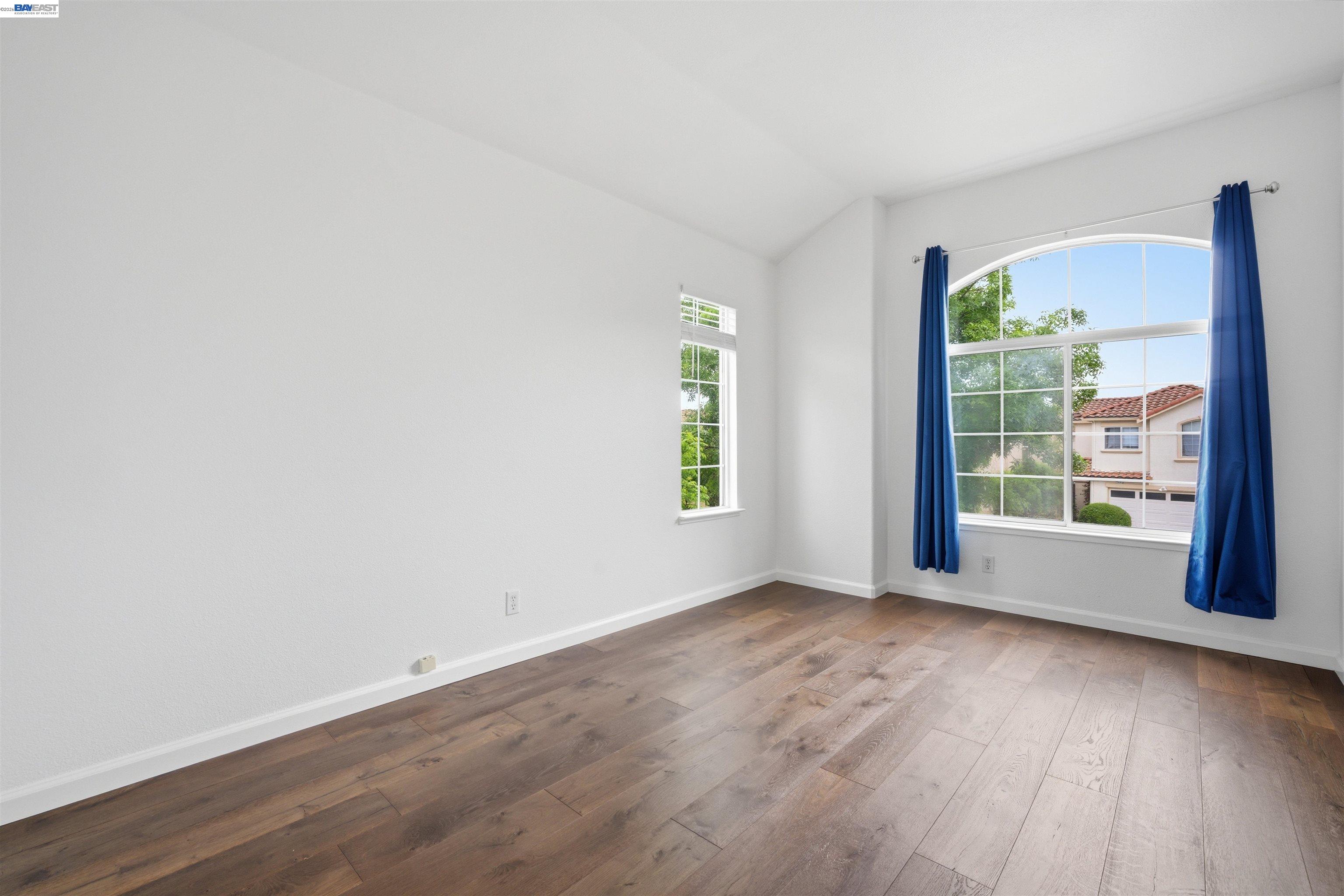 8516 Peachtree Ave