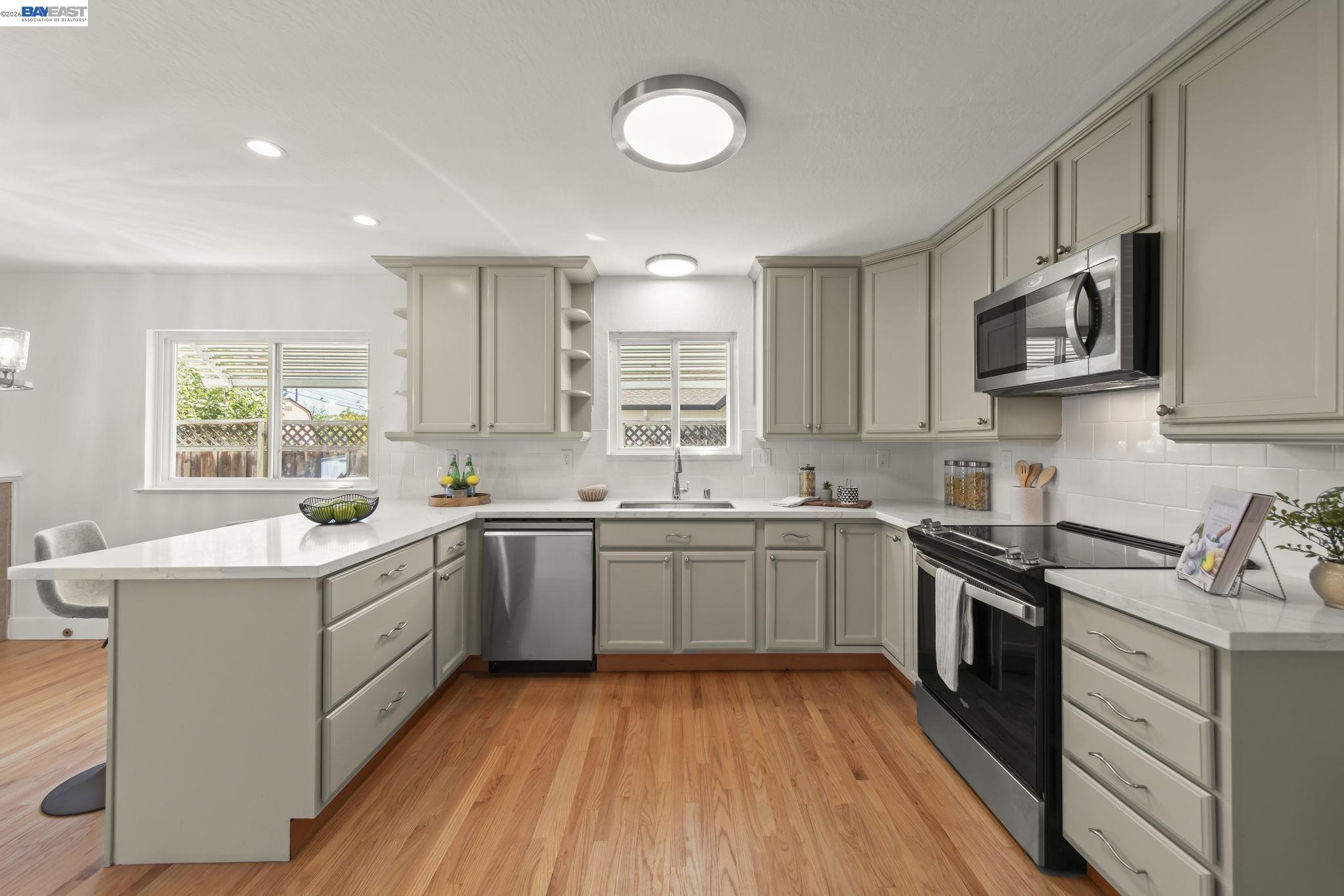 5048 Brian Ct
