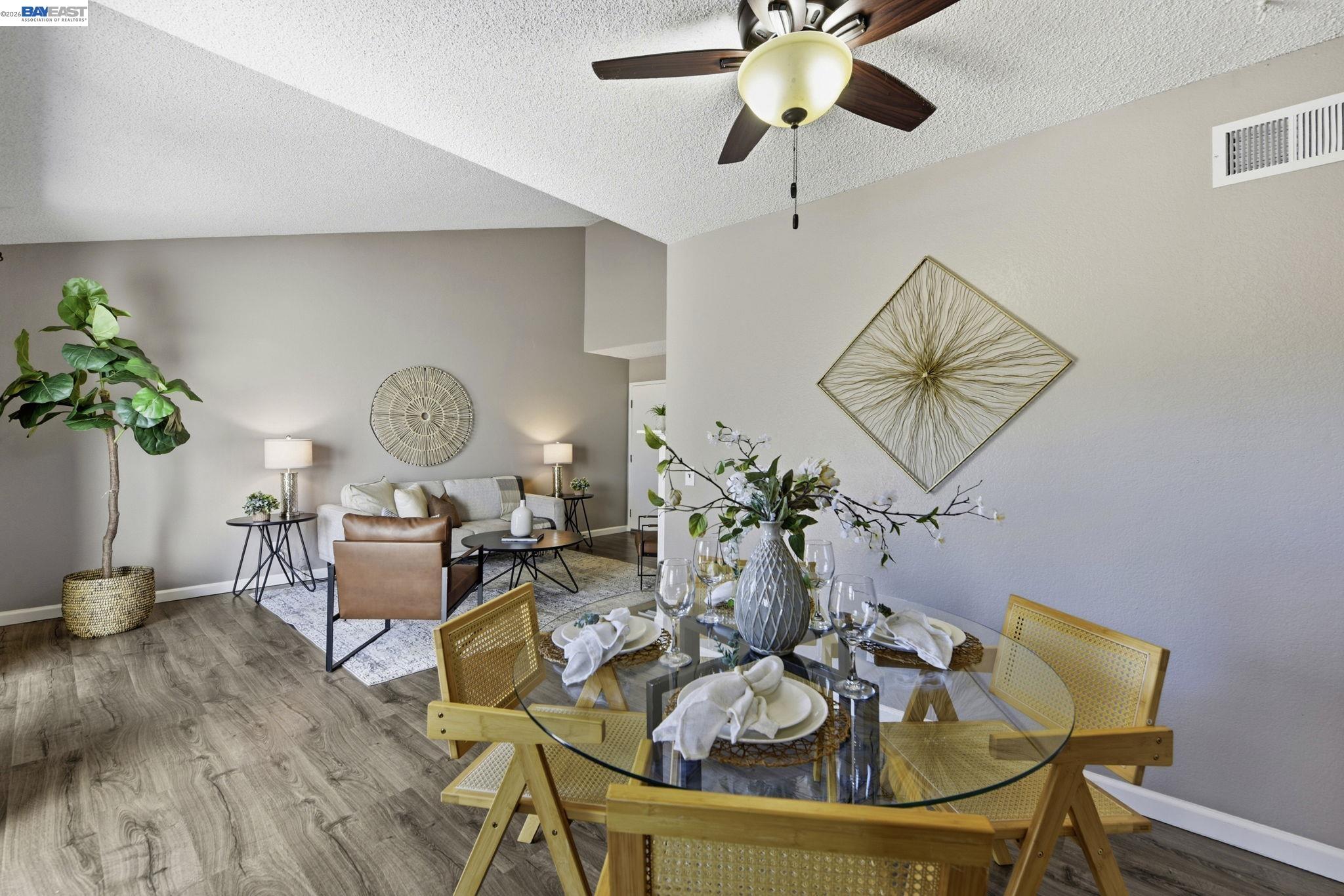 37200 Meadowbrook Cmn # 203