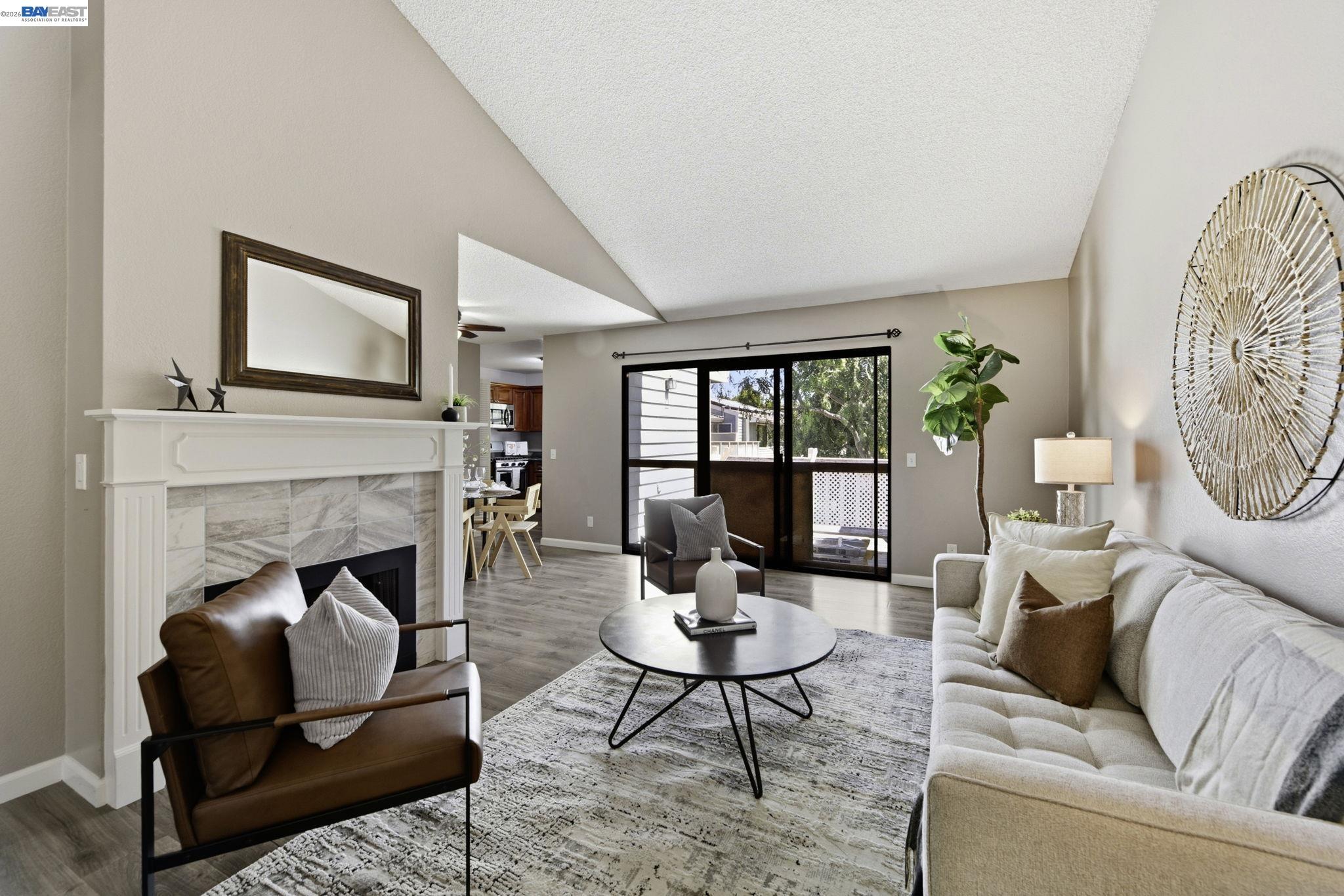 37200 Meadowbrook Cmn # 203