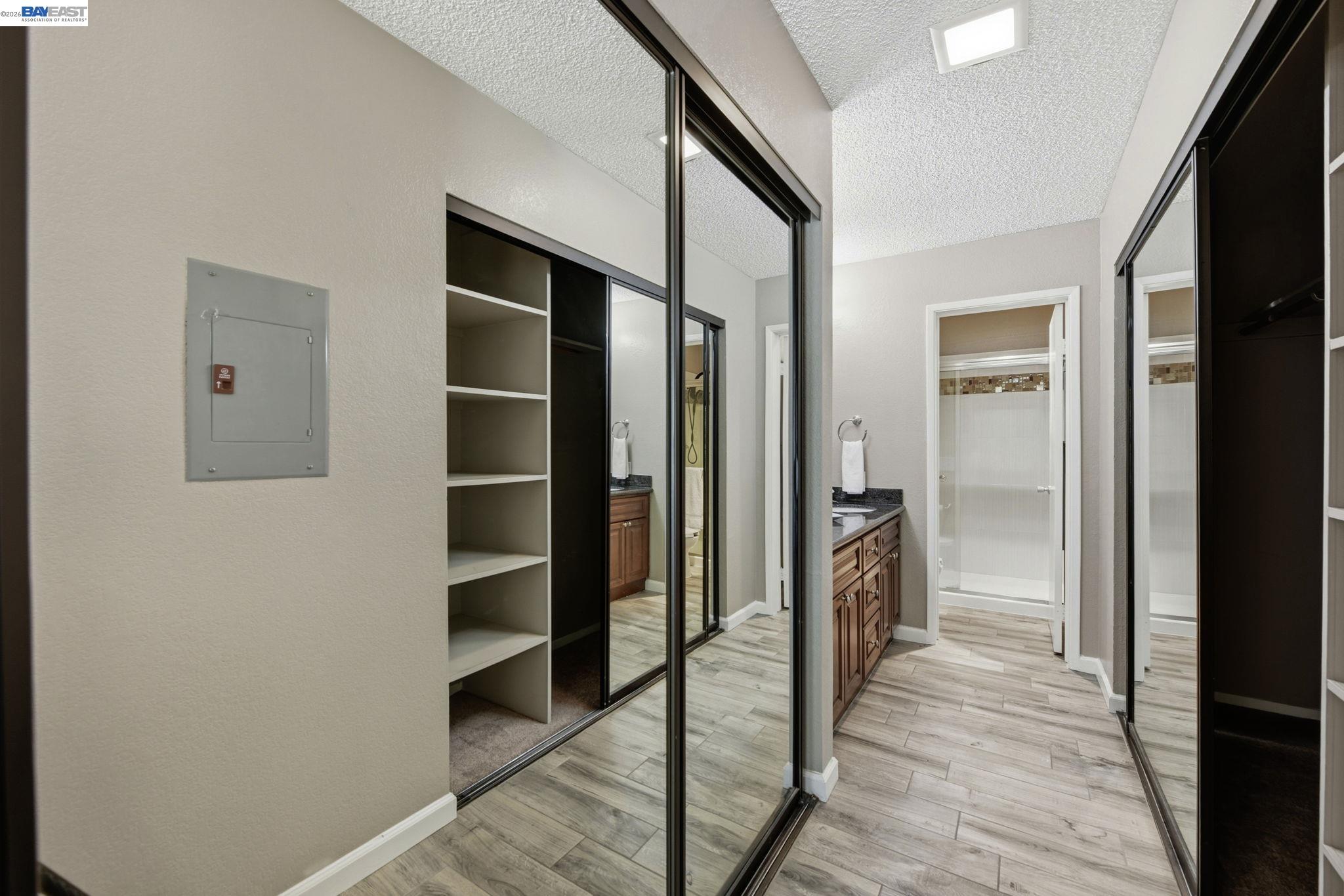 37200 Meadowbrook Cmn # 203