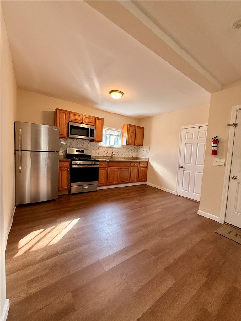 194 Harrison Street 1L