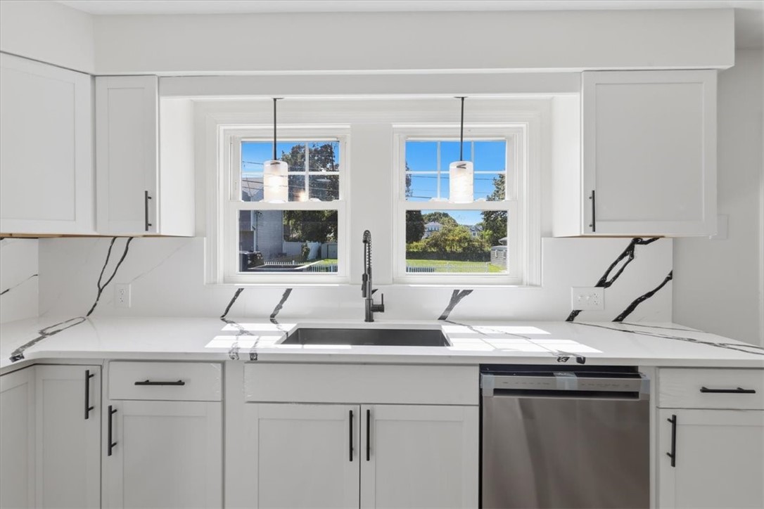 59 Newbury Avenue