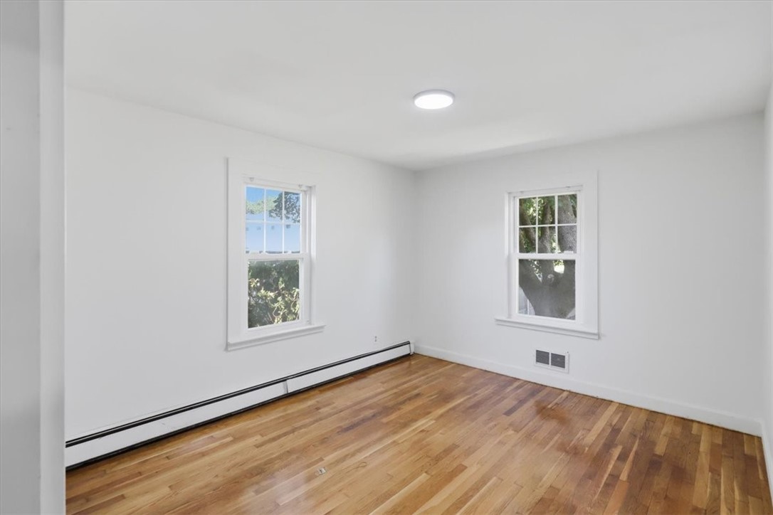 59 Newbury Avenue