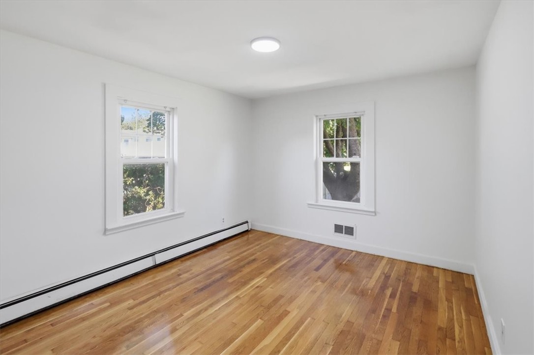 59 Newbury Avenue