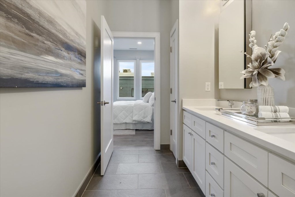 610 Rutherford Ave # 501