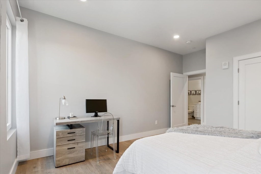 610 Rutherford Ave # 501