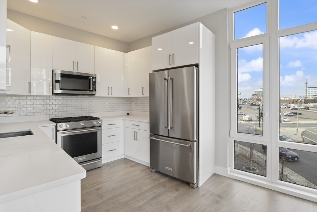 610 Rutherford Ave # 301