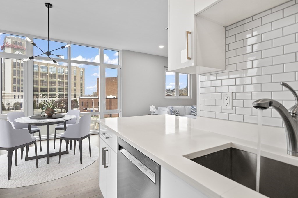 610 Rutherford Ave # 301