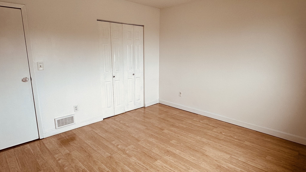 685 Oak St # 12 Unit: 4-12