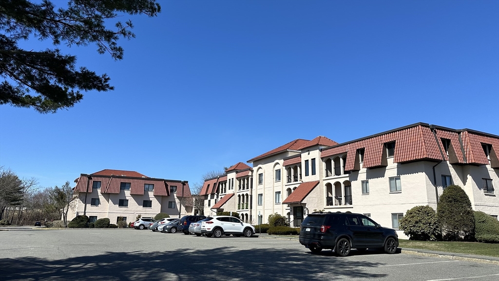 685 Oak St # 12 Unit: 4-12