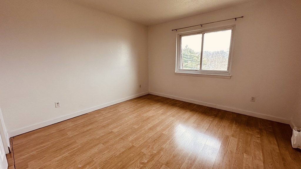 685 Oak St # 12 Unit: 4-12