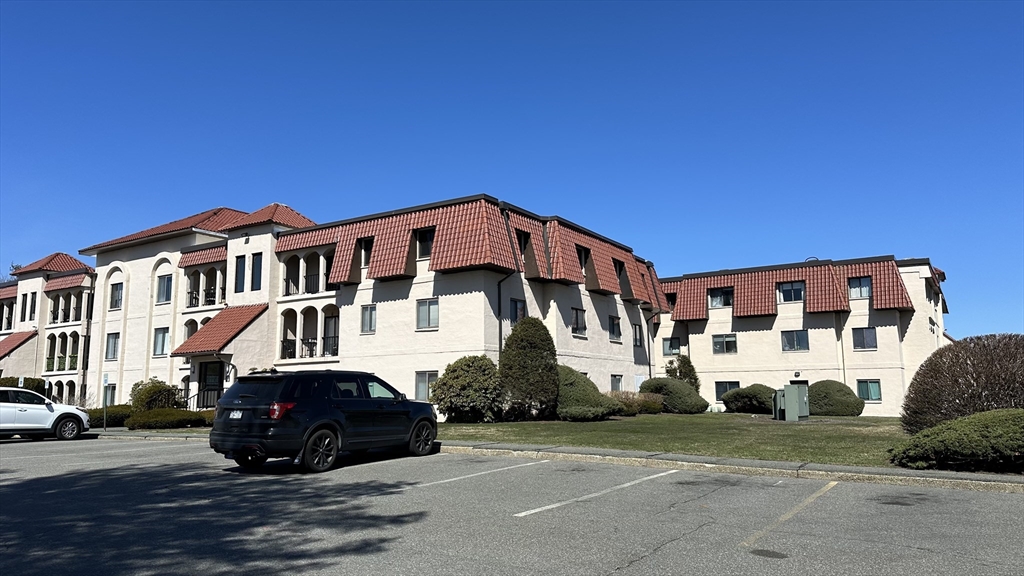 685 Oak St # 12 Unit: 4-12