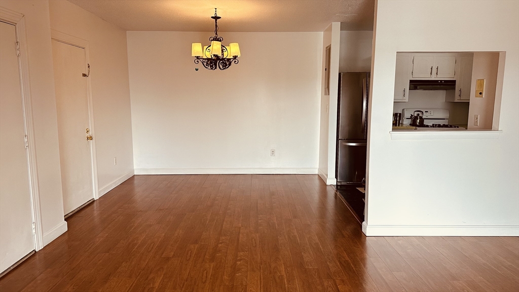 685 Oak St # 12 Unit: 4-12