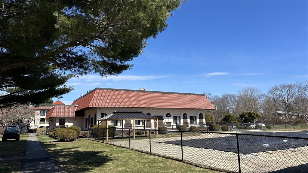 685 Oak St # 12 Unit: 4-12