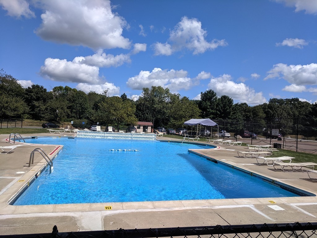 685 Oak St # 12 Unit: 4-12