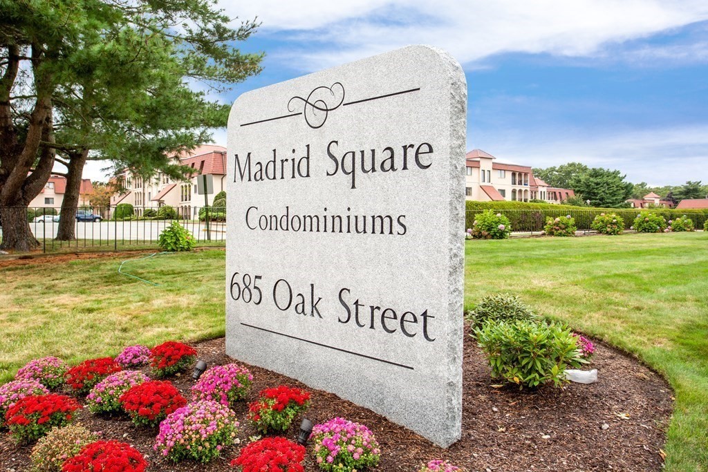 685 Oak St # 12 Unit: 4-12