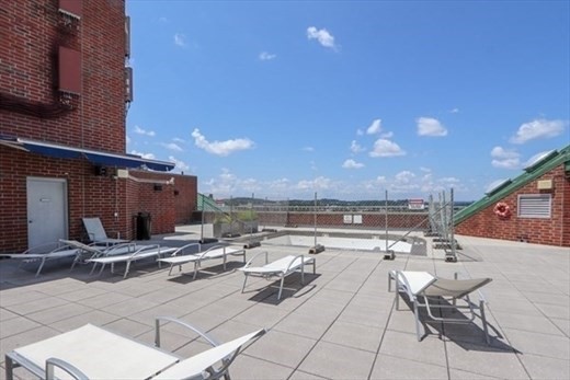 15 N Beacon St # 1004