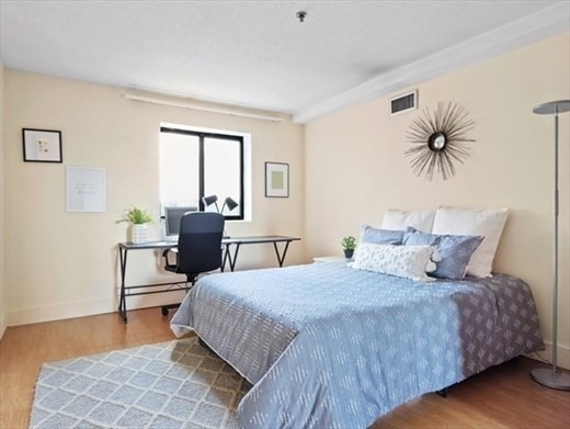 15 N Beacon St # 1004