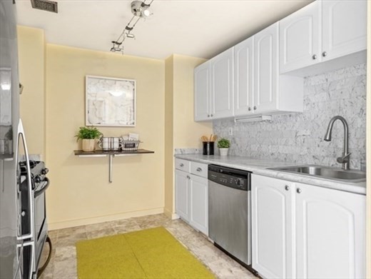 15 N Beacon St # 1004