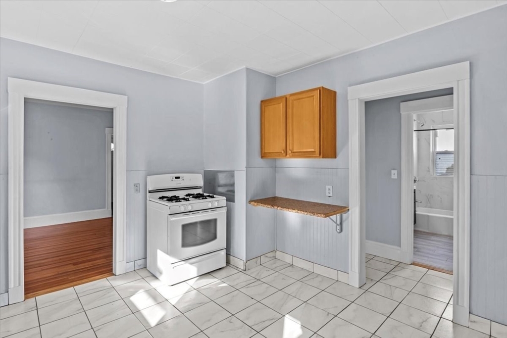 25-27 Kenwood Rd # 1