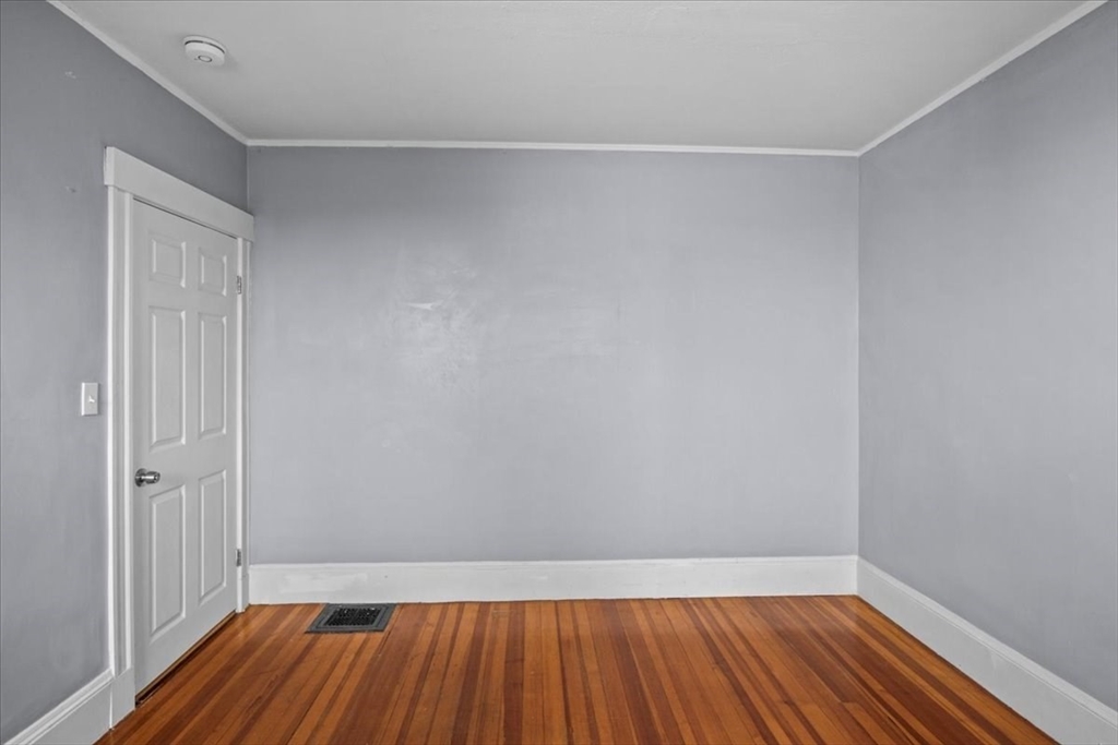 25-27 Kenwood Rd # 1