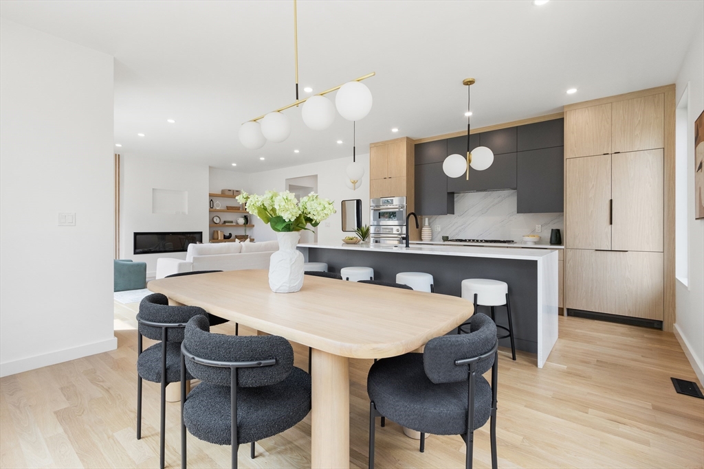 22 Appleton Street # 1