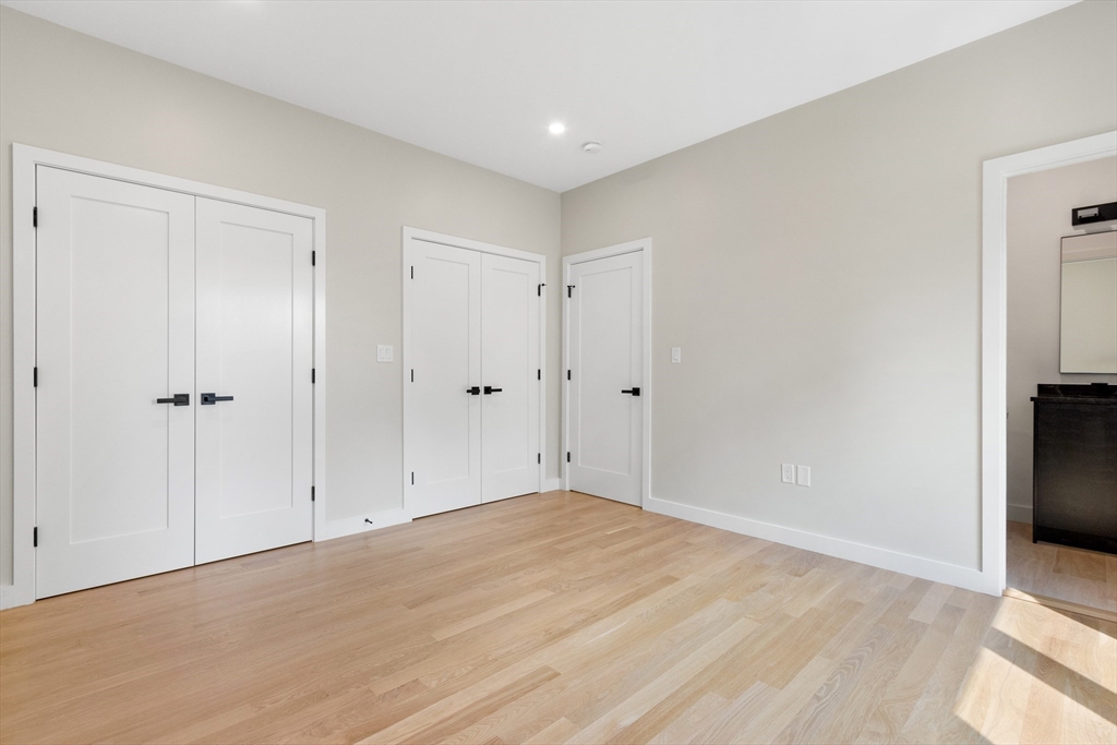 22 Appleton Street # 1