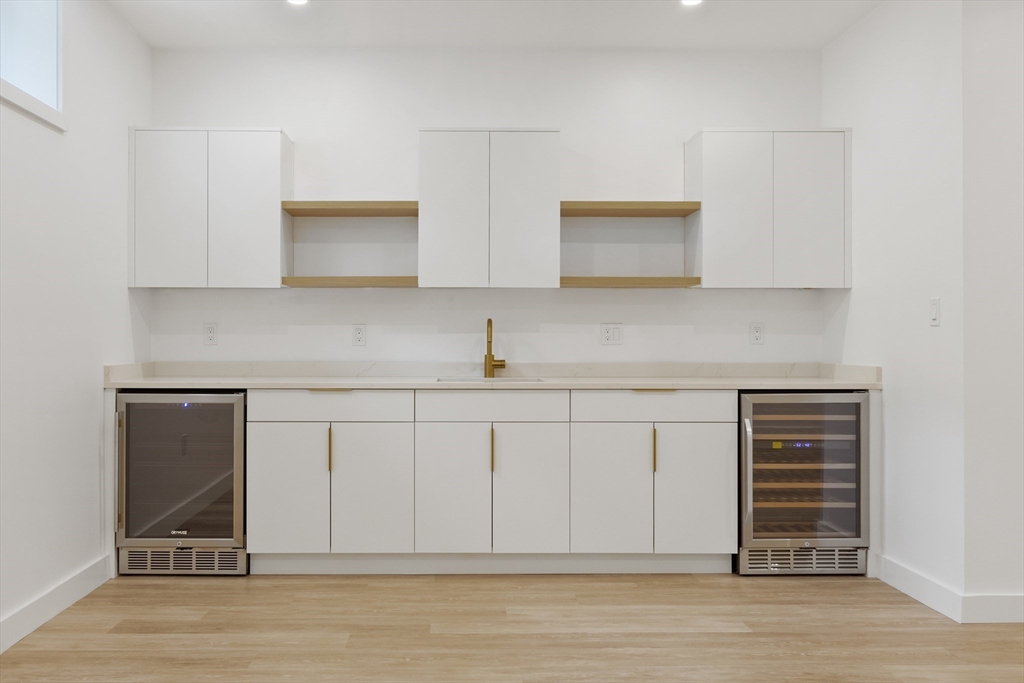 22 Appleton Street # 1