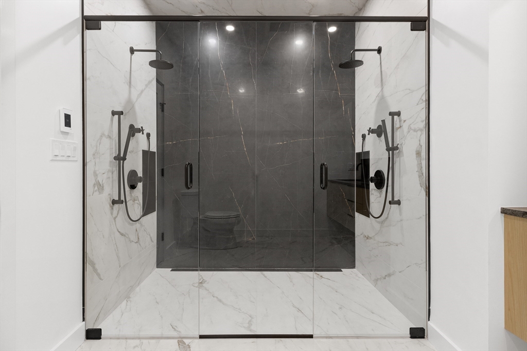 22 Appleton Street # 1