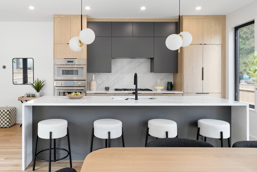 22 Appleton Street # 1