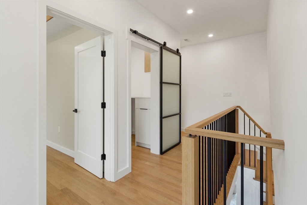 22 Appleton Street # 1