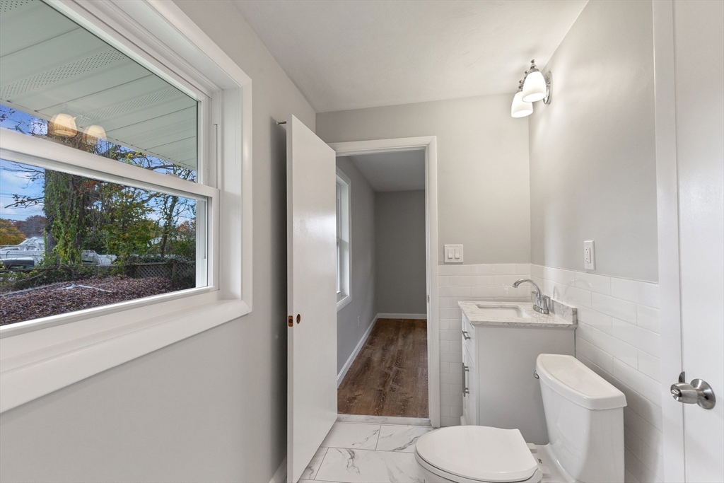 44 Massachusetts Ave