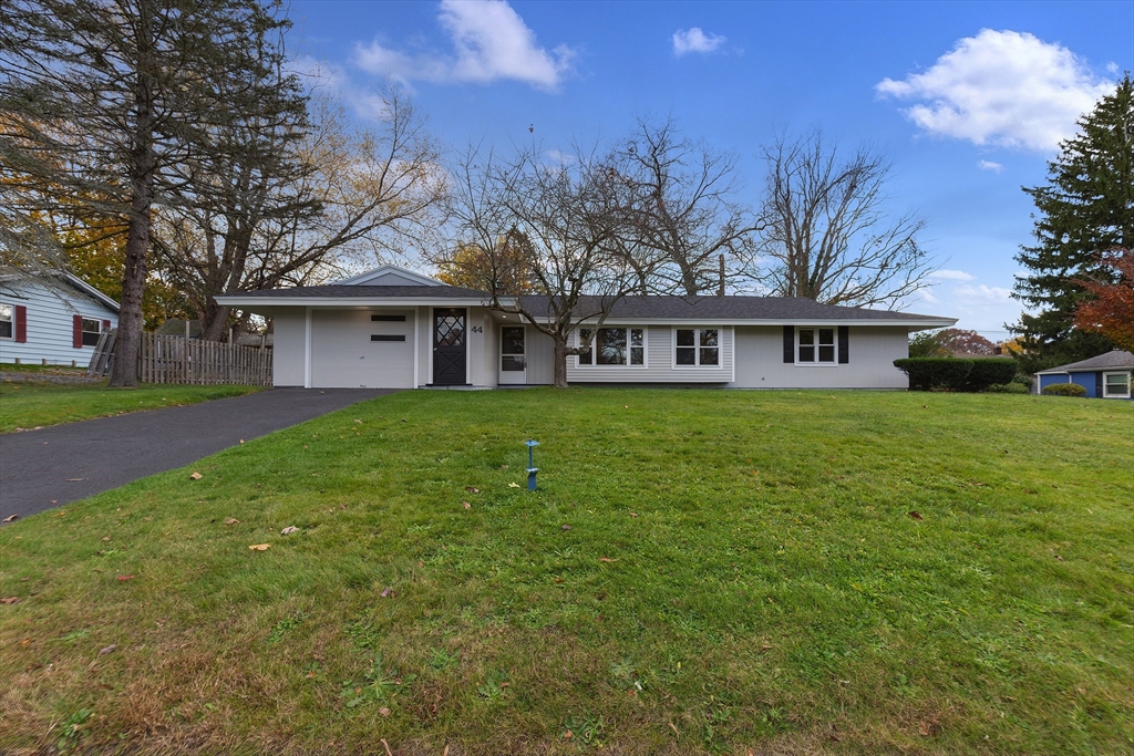 44 Massachusetts Ave