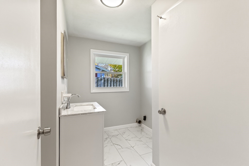 44 Massachusetts Ave