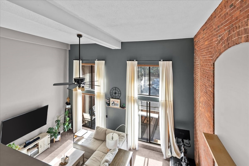 96 Old Colony Ave # 341