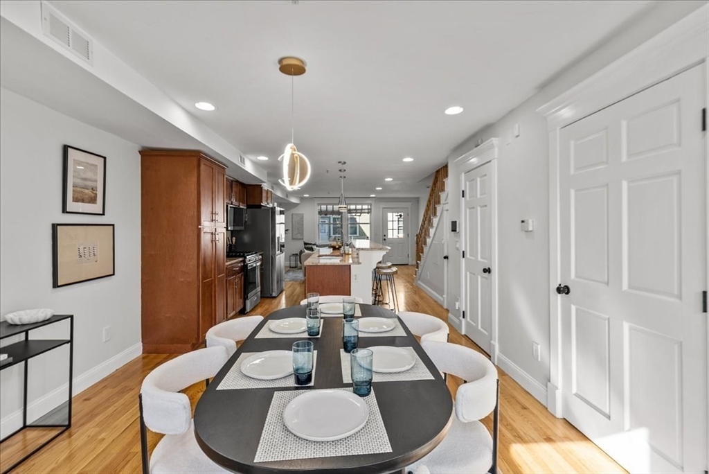 26 Marshall St # 26R