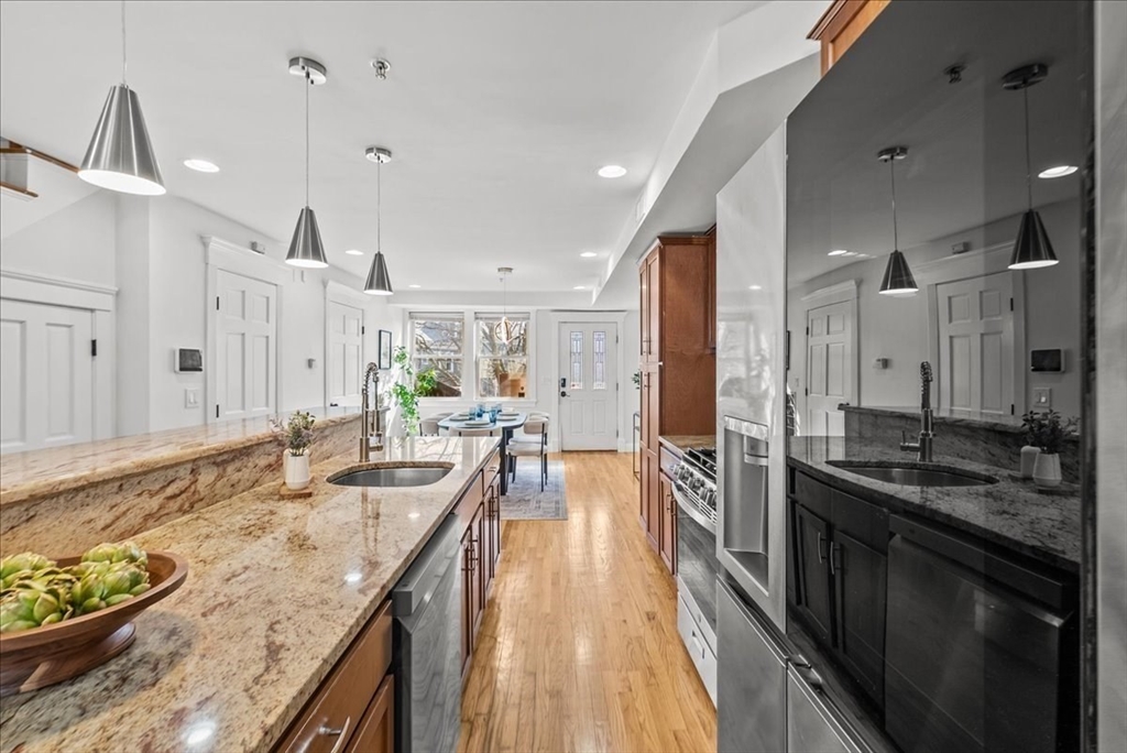 26 Marshall St # 26R