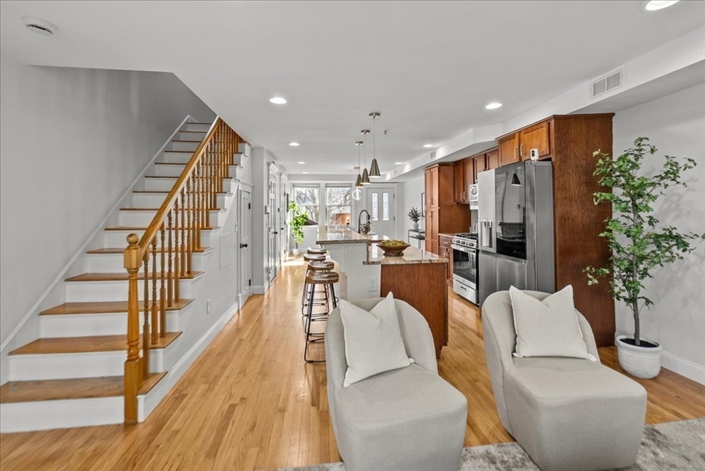 26 Marshall St # 26R