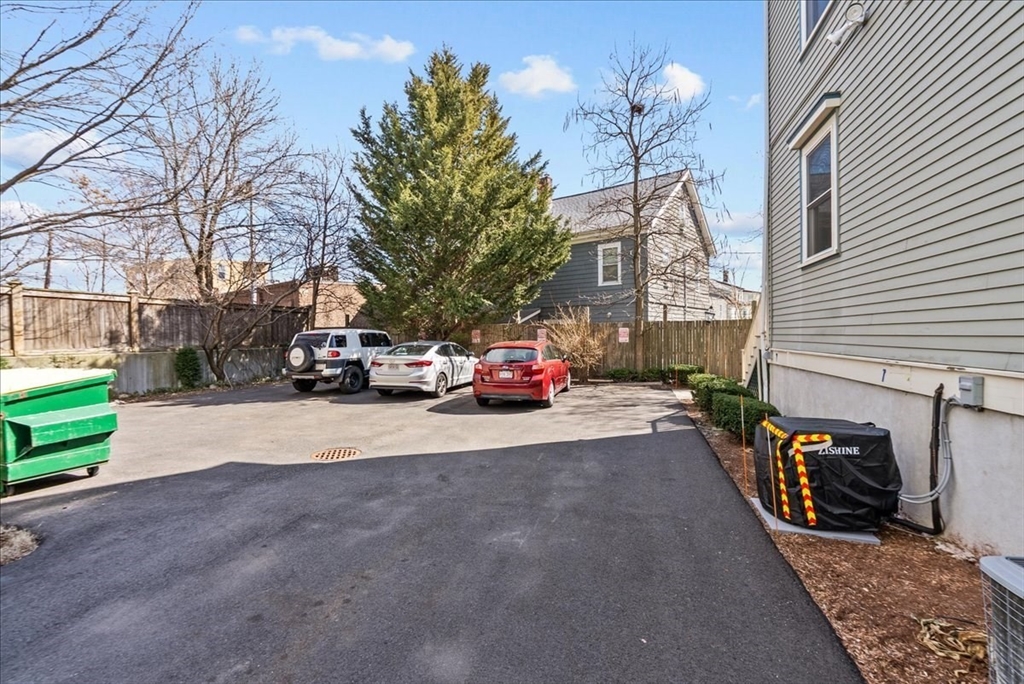 26 Marshall St # 26R